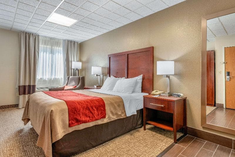 Comfort Inn 4