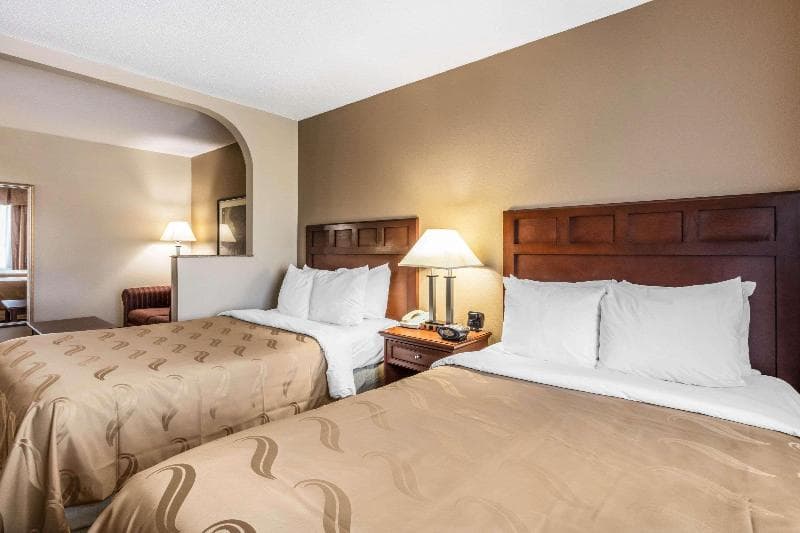 Quality Suites 2