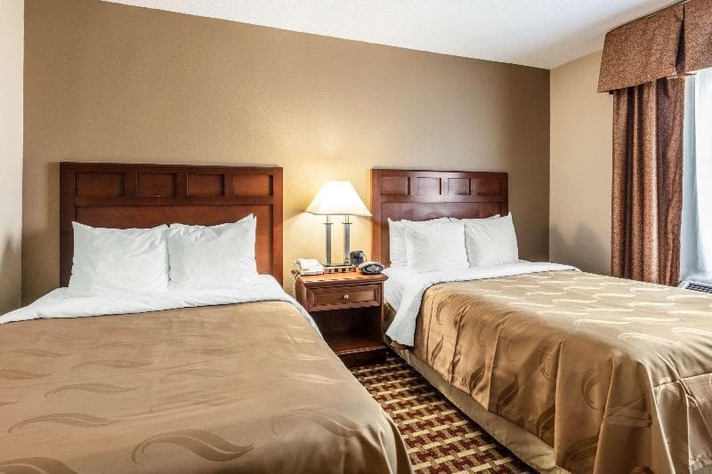 Quality Suites 4