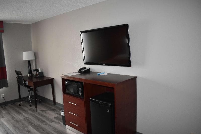 SureStay Plus Hotel by Best Western San Antonio North 5