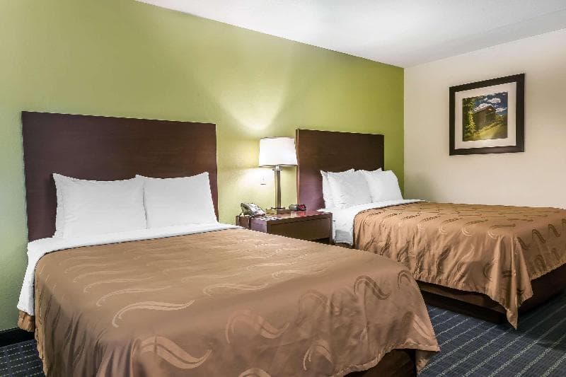 Quality Inn 5