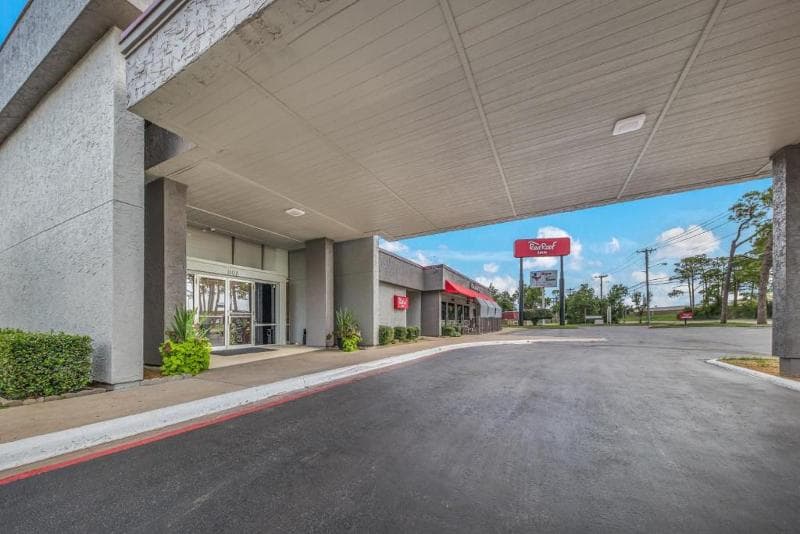 Red Roof Inn Lewisville 5