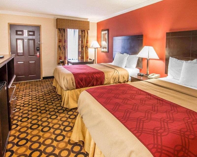 Econo Lodge Richmond Hill 3
