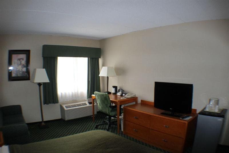 Surestay Plus Hotel By Best Western Smithfield 5