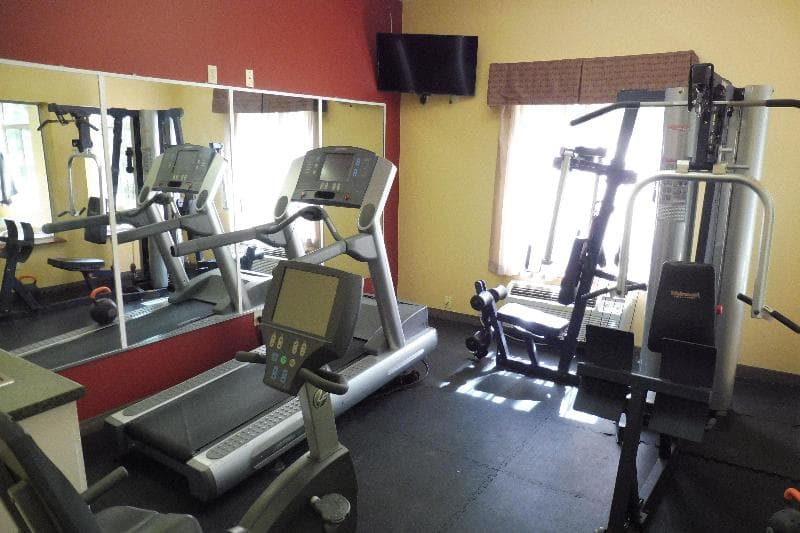 Red Roof Inn & Suites Galloway 4