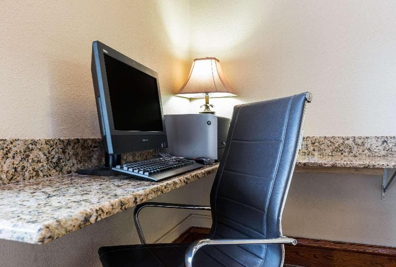 Comfort Suites Near I-80 And I-94 photo 1