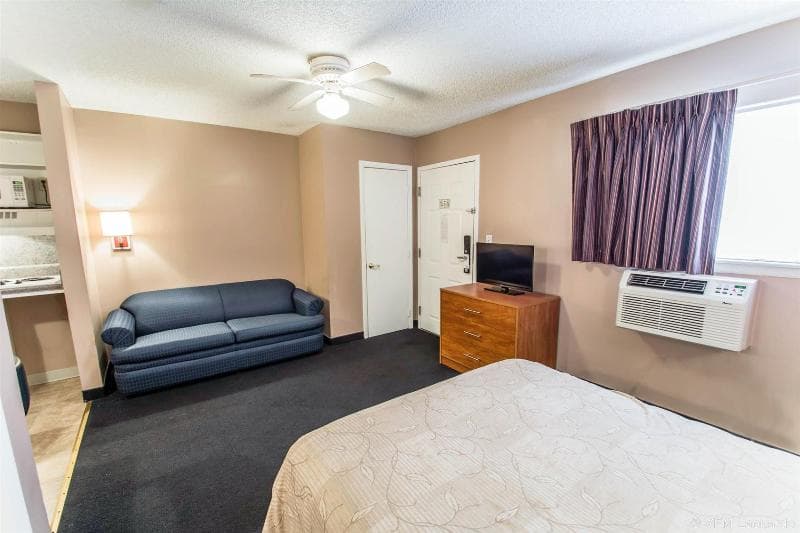 Suburban Extended Stay Bay Meadows 4