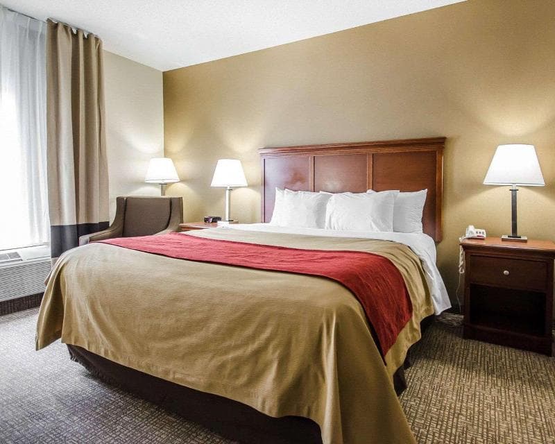 Comfort Inn 2