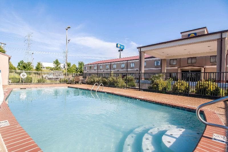 Comfort Inn photo 1
