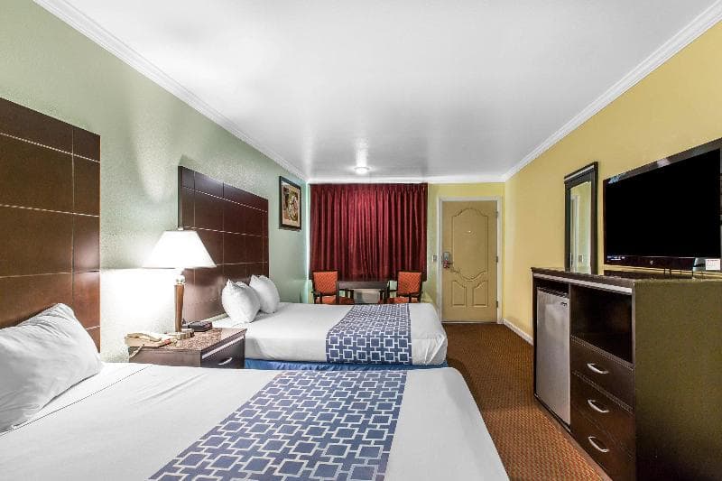 Morro Bay Beach Inn 5
