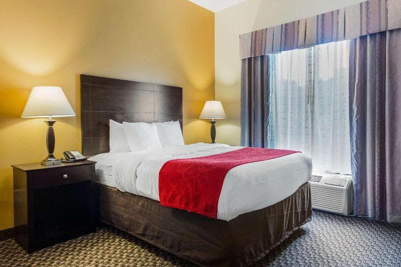 Comfort Suites Clinton 2