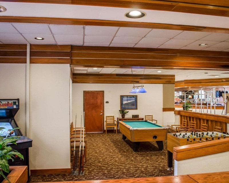 Quality Inn & Suites Pensacola Bayview 5