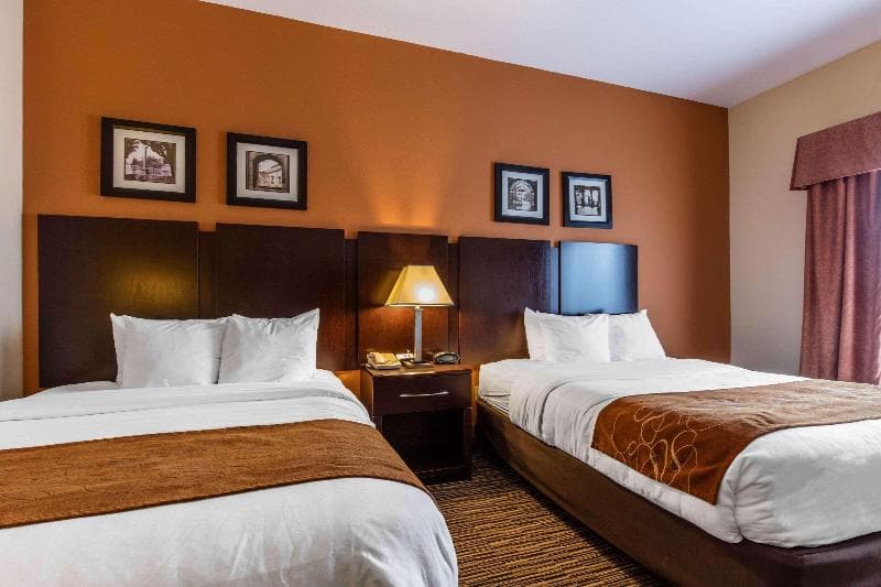 Comfort Suites 2