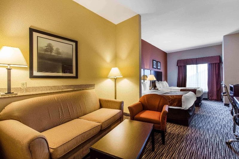 Comfort Suites 4