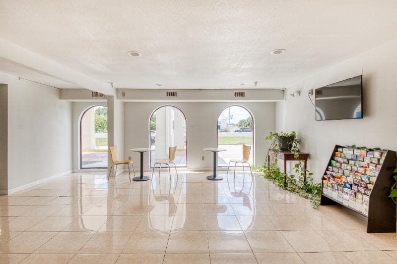 Hotel Denham Springs I-12 5