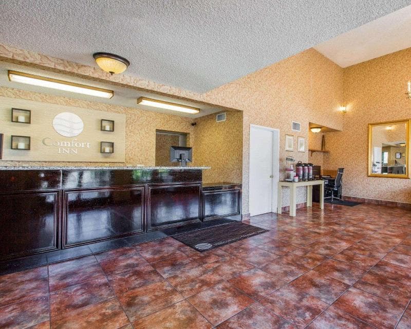 Comfort Inn Moreno Valley near March Air Reserve Base 4
