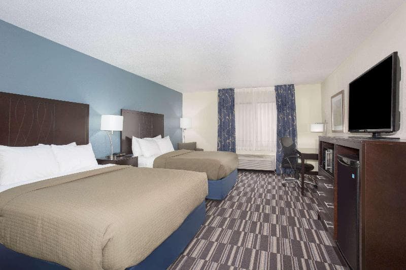 AmericInn by Wyndham Mount Pleasant 3