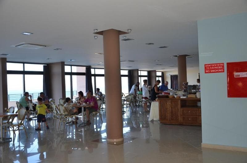Plaza 4