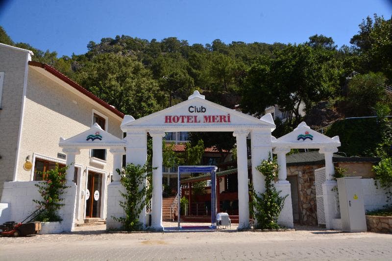 Club Hotel Meri 4