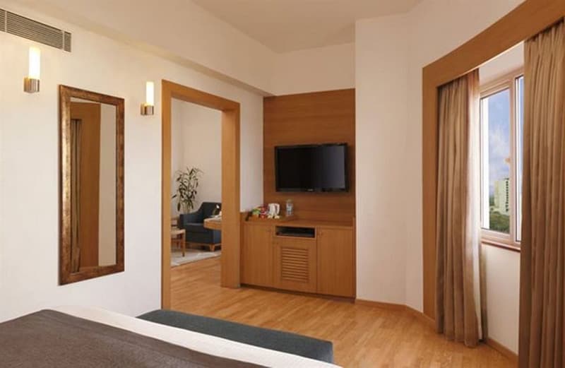 Lemon Tree Premier HITEC City Hyderabad 4