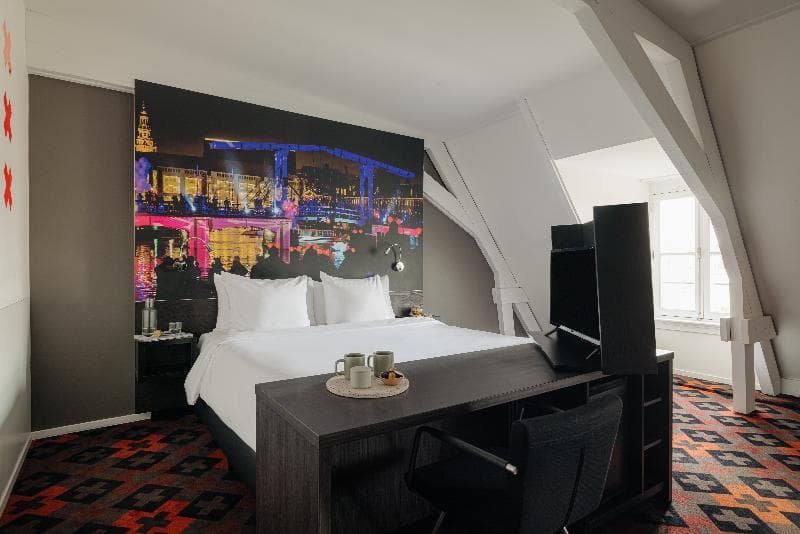 The Manor Amsterdam 3