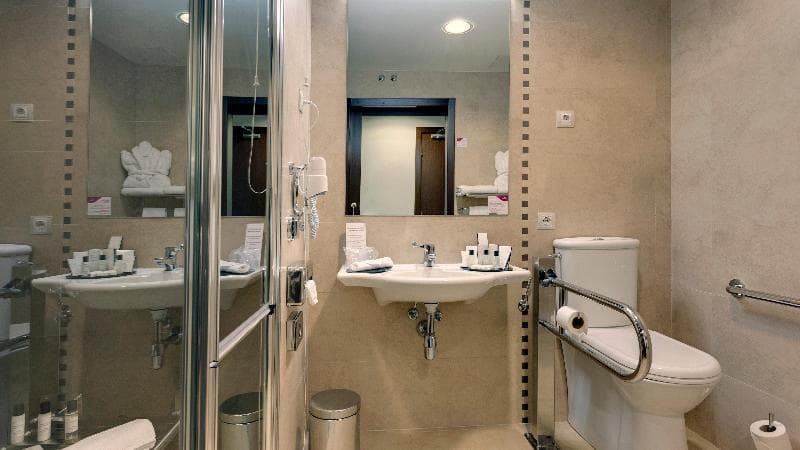 Crowne Plaza Madrid Airport photo 1