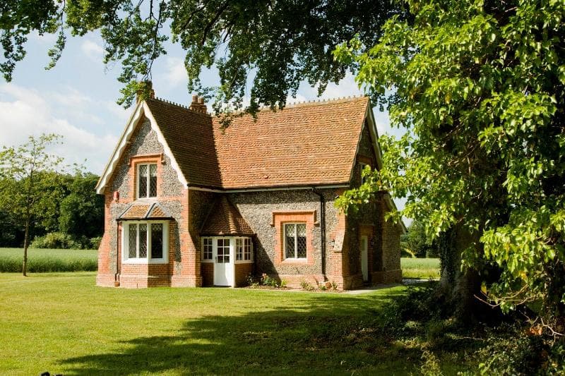 Oakley Hall 3