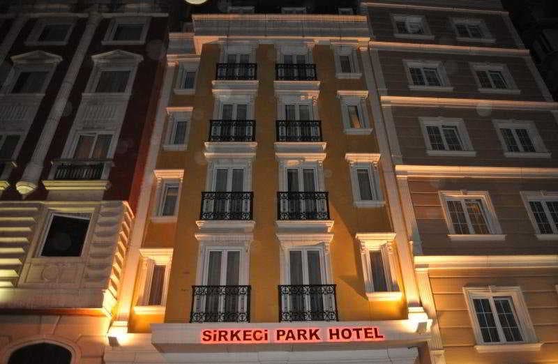 Sirkeci Park photo 1
