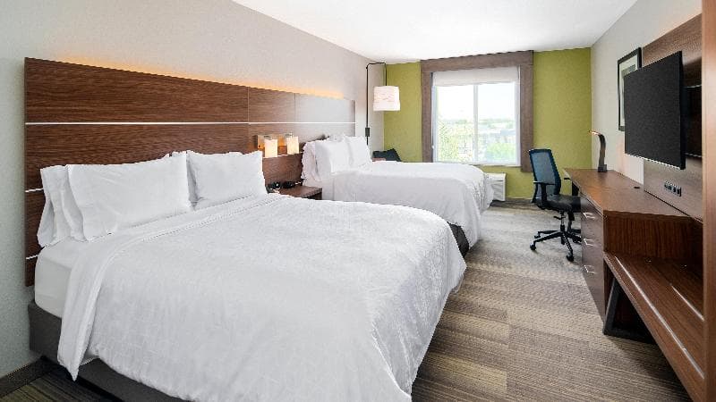 Holiday Inn Express & Suites Dinuba West photo 1