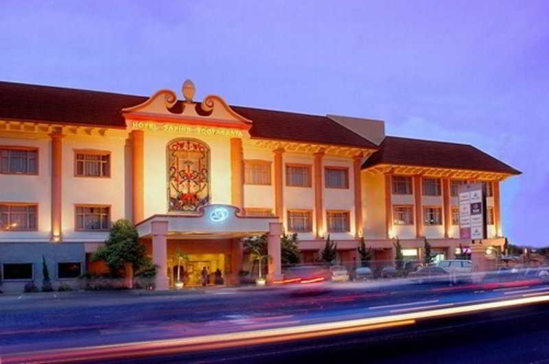 Hotel New Saphir Yogyakarta photo 1