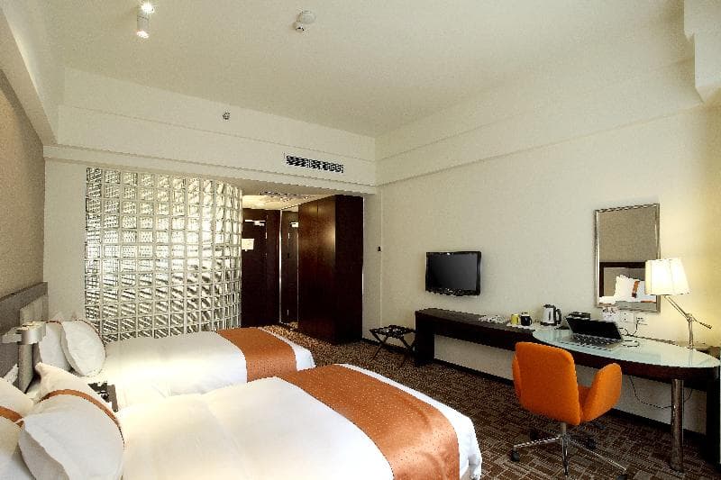 Holiday Inn Express Wuhou 3