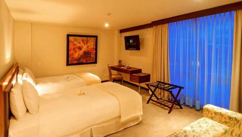 Blue Suites Hotel 5