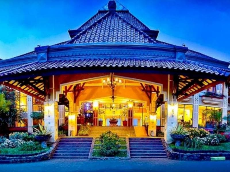 Royal Orchids Garden Hotel & Condominium photo 1