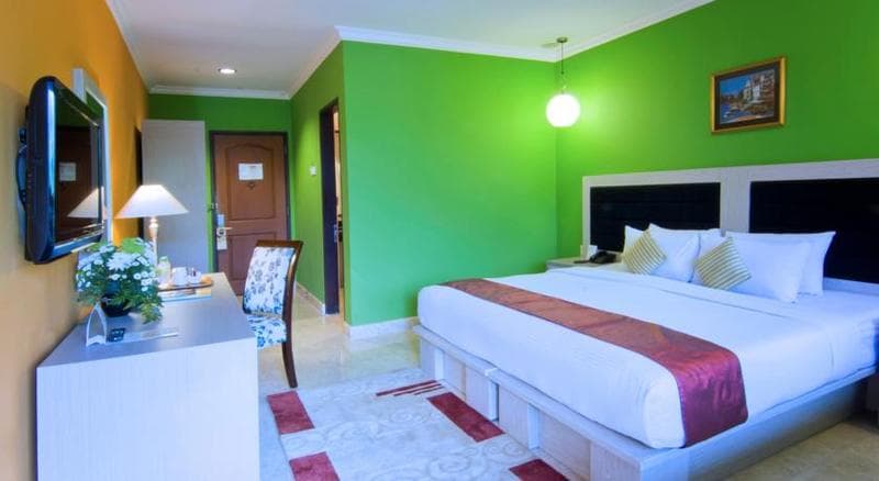 Royal Orchids Garden Hotel & Condominium 5