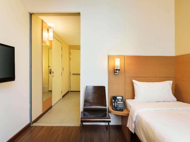 ibis Singapore Novena Hotel 4