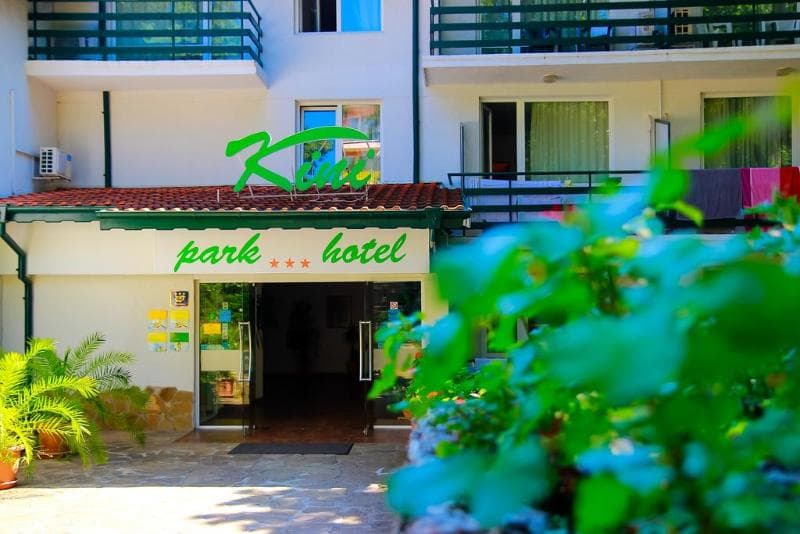 Kini Park Hotel 3
