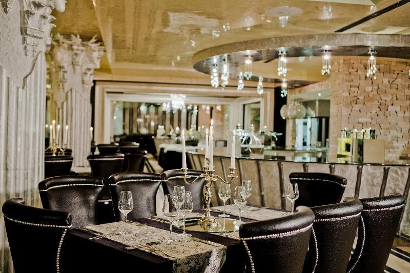 Royal Castle Design & Spa 5