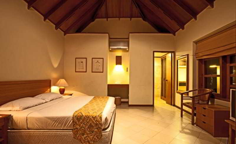 Tanjung Lesung Beach Hotel & Resort 3