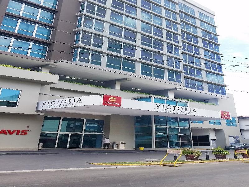Victoria Hotel & Suites 4
