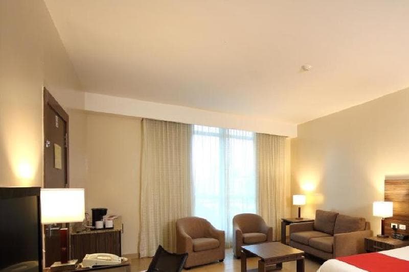 Victoria Hotel & Suites 2