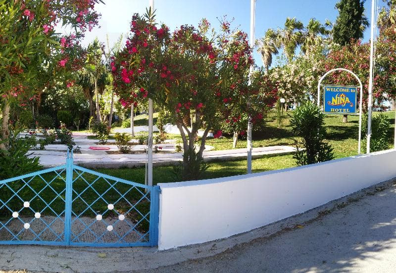 Nina Beach Hotel 4
