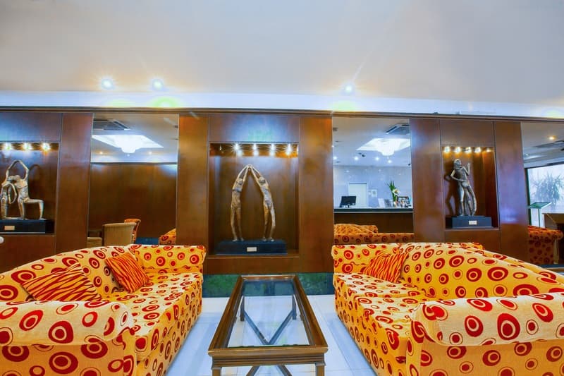 HR Esmeralda Luxor 5