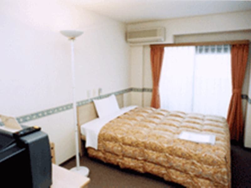 Toyoko Inn Chiba Makuhari 4