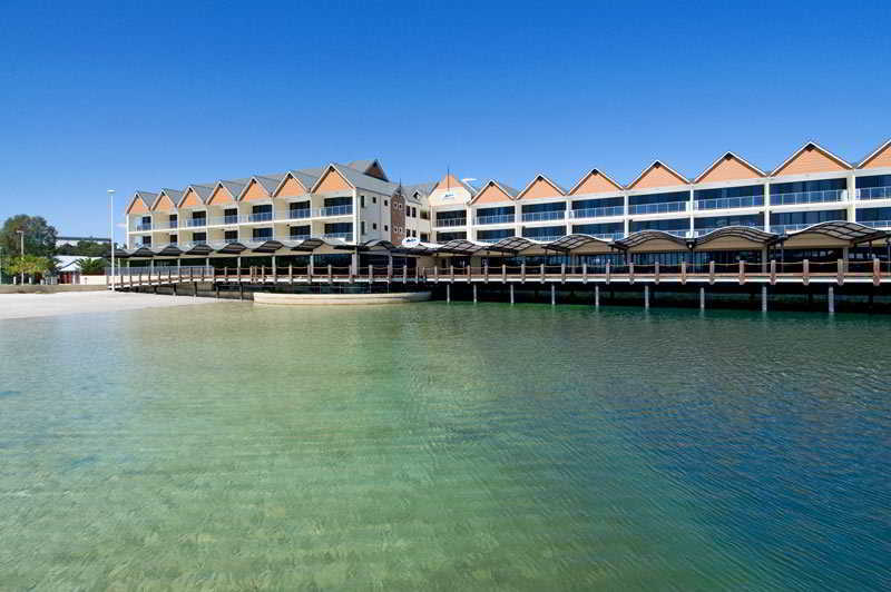 Dolphin Quay Apartments main