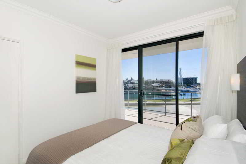Dolphin Quay Apartments 4