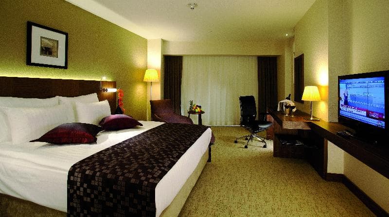 Crowne Plaza Harbiye 5