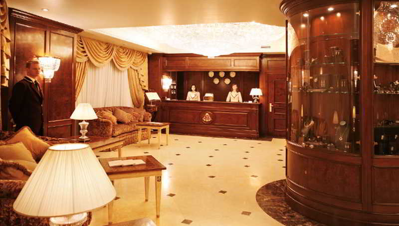 Nobil Luxury Boutique 4