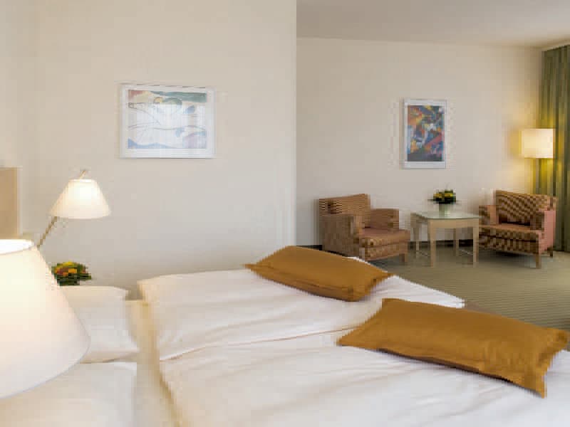 Premier Inn Braunschweig City Centre Hotel 5
