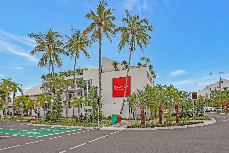 Ramada By Wyndham Cairns City Centre 3