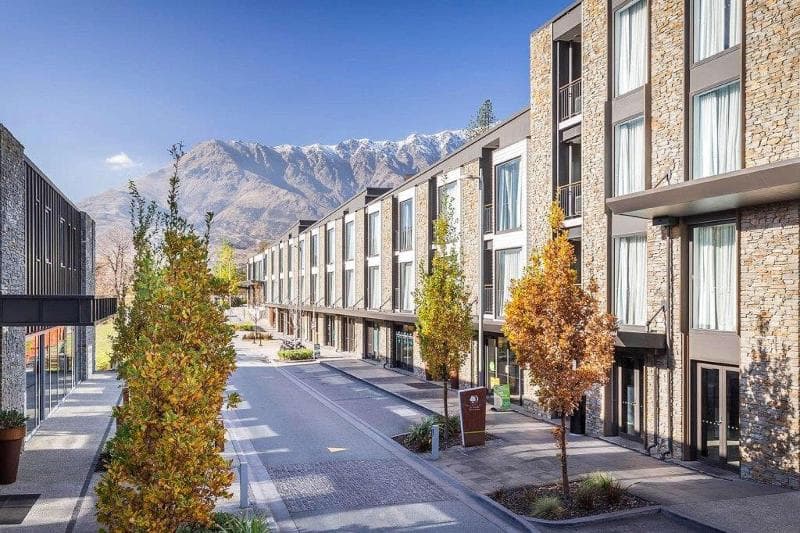 DoubleTree by Hilton Queenstown 2